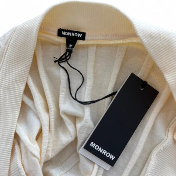 Monrow Ribbed V-Neck Sleeveless Knit Top Cream Ivory Women’s NEW Size Medium - Picture 4 of 6